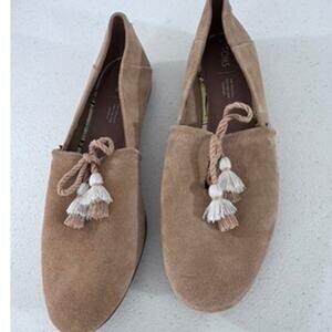 "Toms" Tan Flats, Suede, Size 9,